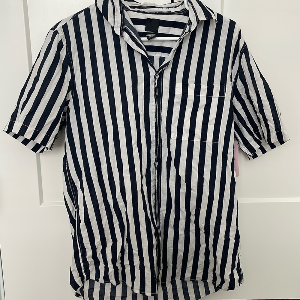 h&m button down shirt
